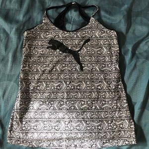 Black work out tank